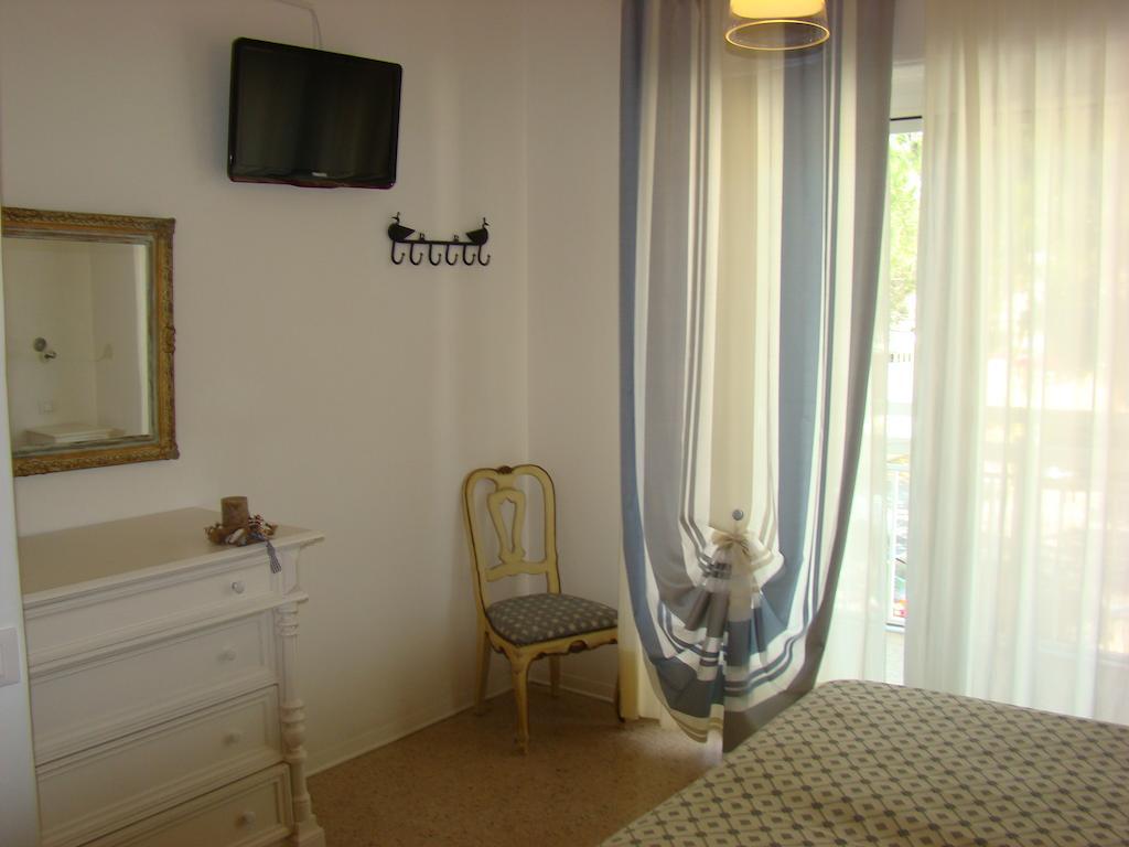 Hotel Tizian Beach Caorle Pokój zdjęcie