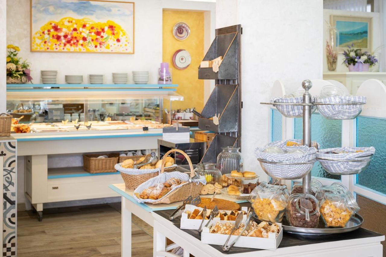 Hotel Tizian Beach Caorle Zewnętrze zdjęcie