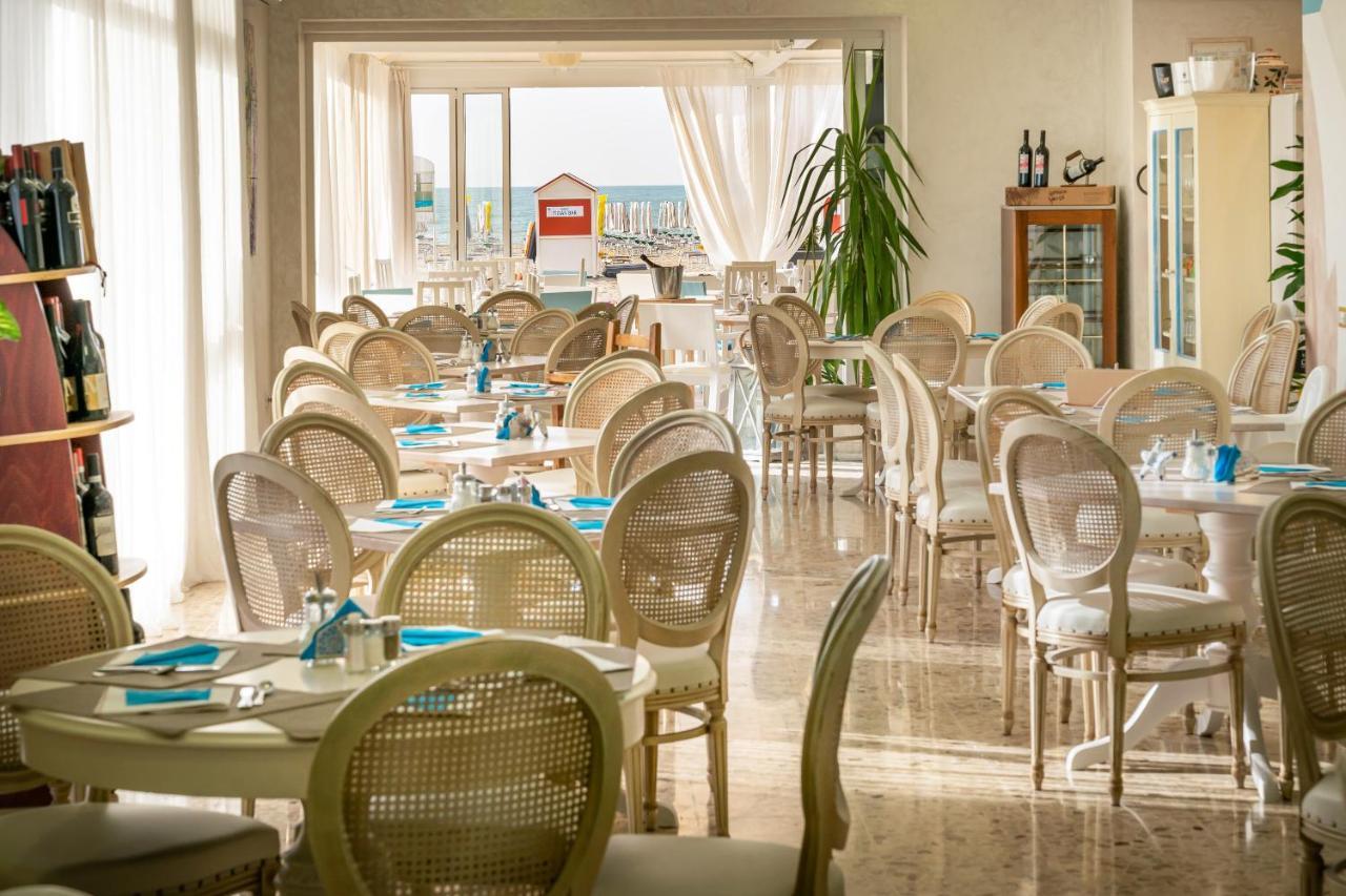 Hotel Tizian Beach Caorle Zewnętrze zdjęcie