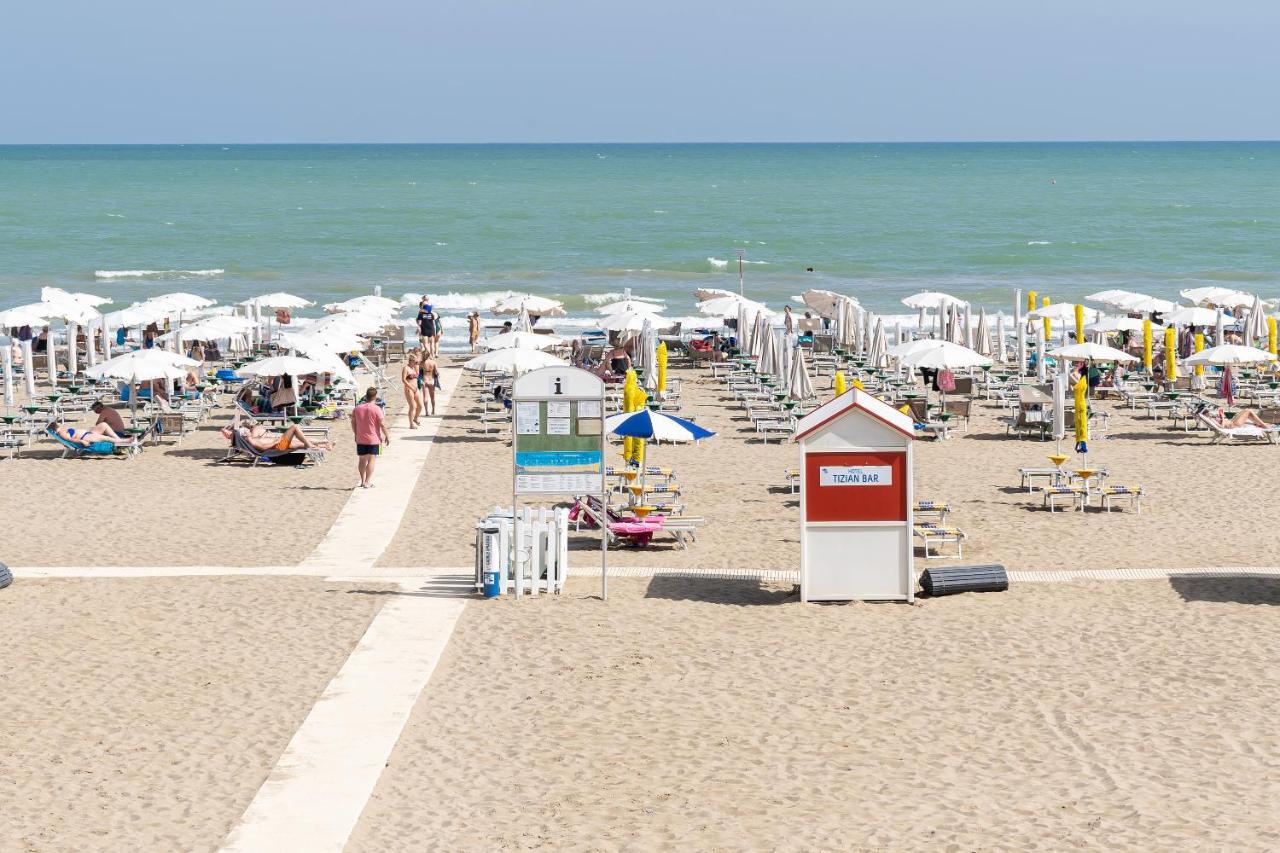 Hotel Tizian Beach Caorle Zewnętrze zdjęcie
